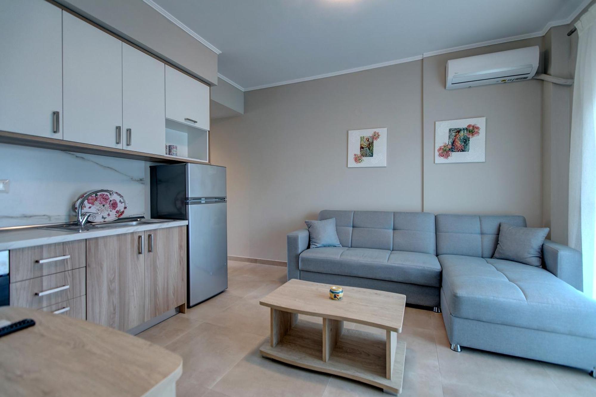 The House Of The Roses Apartment เยราคินิ ภายนอก รูปภาพ